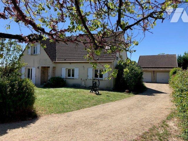Maison en vente à Puiseaux, Centre Val de Loire, 225000€