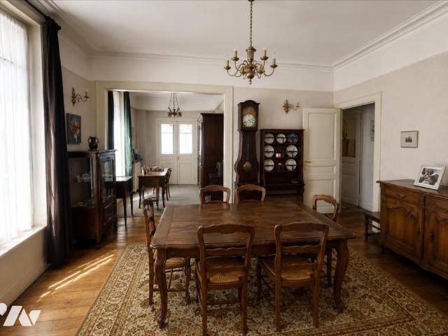 Maison en vente à Reims, Grand Est, 620000€