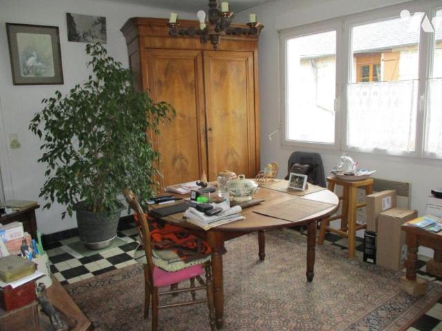 Maison en vente à Rives d'Andaine, Normandie, 77300€