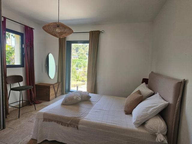 Maison en vente à Roquevaire, Provence Alpes Côte d'Azur, 695000€