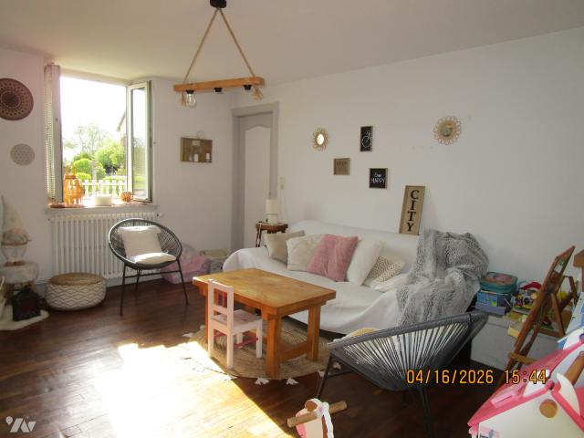 Maison en vente à Roye, Bourgogne Franche Comté, 235500€
