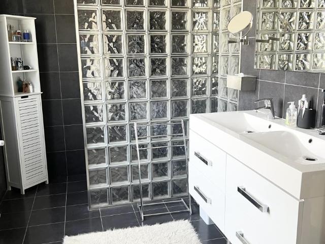 Maison en vente à Rozières en Beauce, Centre Val de Loire, 385000€