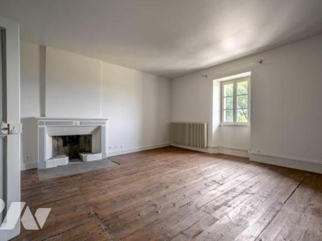 Maison en vente à Ruffieux, Auvergne Rhône Alpes, 1200 €