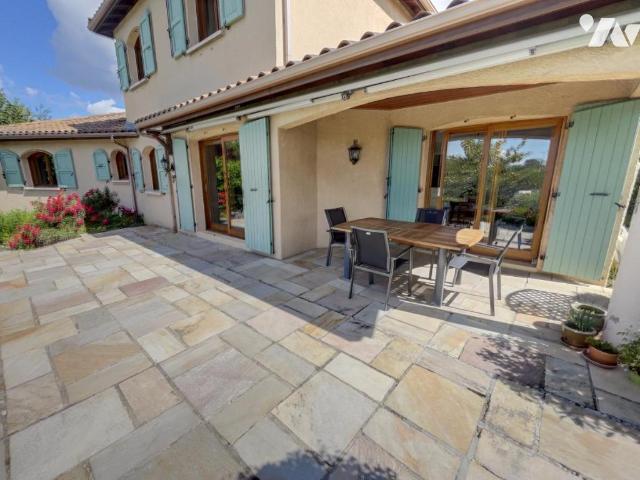 Maison en vente à Saint Cyr au Mont d'Or, Auvergne Rhône Alpes, 850000€