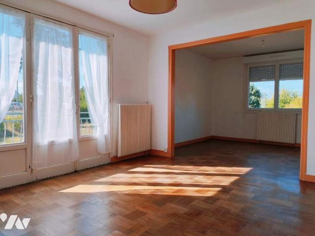 Maison en vente à Saint Georges Montcocq, Normandie, 153350€