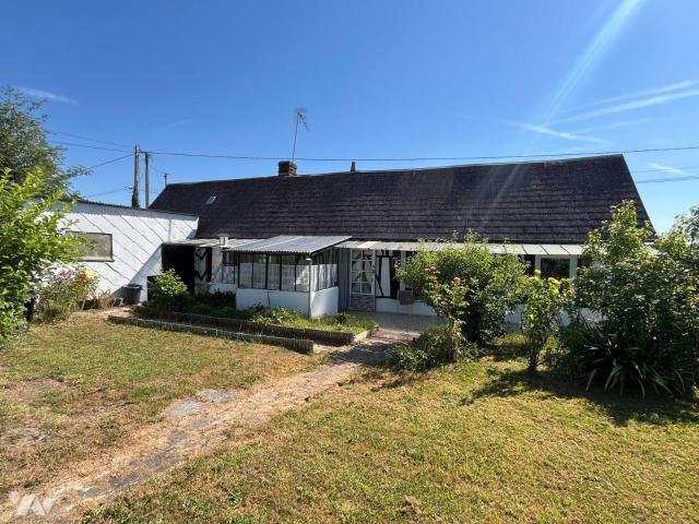 Maison en vente à Saint Jean du Thenney, Normandie, 79500€