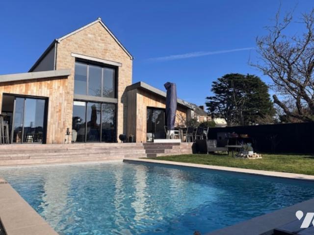 Maison en vente à Saint Malo, Bretagne, 1690 €