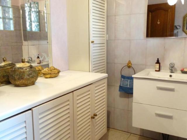 Maison en vente à Saint Maximin la Sainte Baume, Provence Alpes Côte d'Azur, 358000€