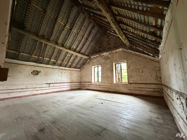 Maison en vente à Saint Médard la Rochette, Nouvelle Aquitaine, 42000€