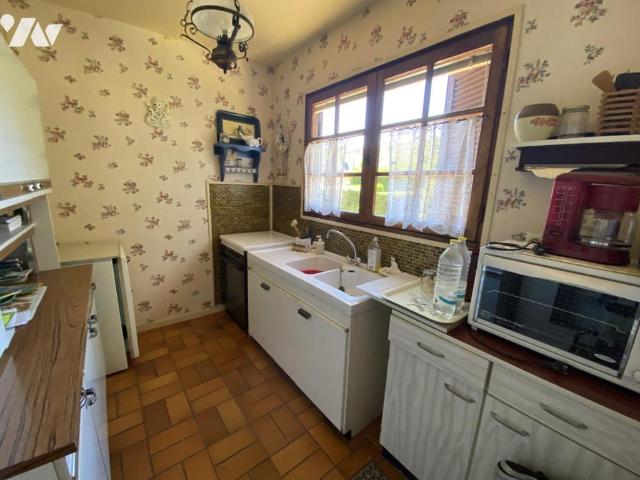 Maison en vente à Saint Pierre du Vauvray, Normandie, 127200€
