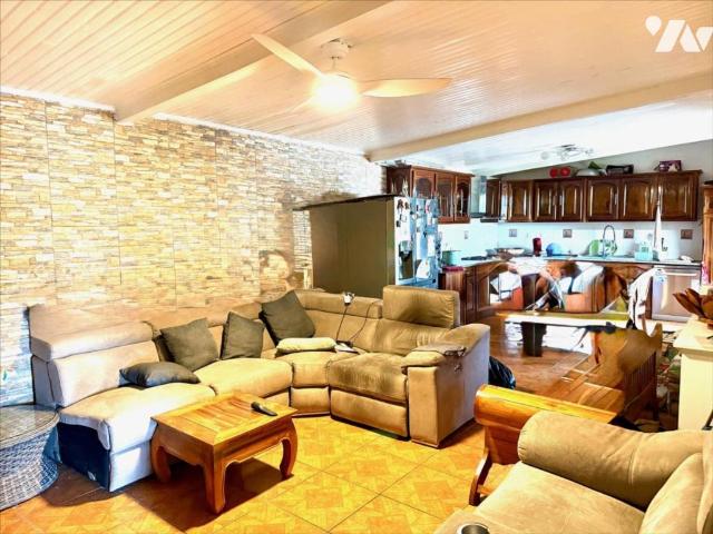 Maison en vente à Saint Pierre, La Réunion, 315000€