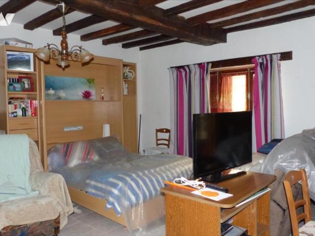 Maison en vente à Saint Plaisir, Auvergne Rhône Alpes, 95850€