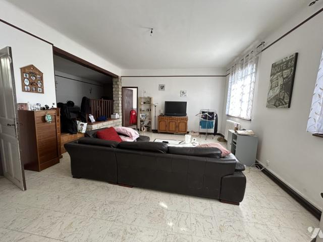 Maison en vente à Saint Quentin, Hauts de France, 111700€