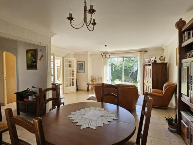 Maison en vente à Saint Sébastien sur Loire, Pays de la Loire, 381950€