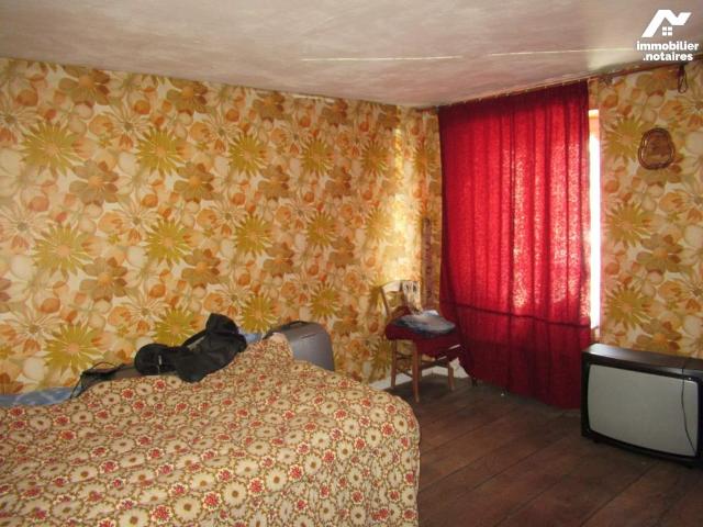 Maison en vente à Saint Sulpice les Feuilles, Nouvelle Aquitaine, 30000€