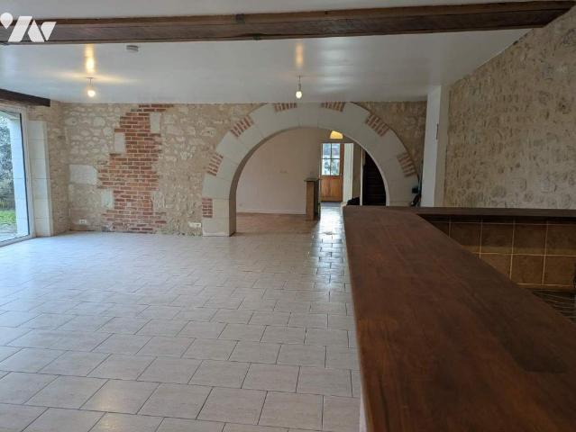 Maison en vente à Sainte Maure de Touraine, Centre Val de Loire, 285000€