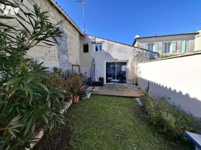 Maison en vente à Saintes, Nouvelle Aquitaine, 175000€