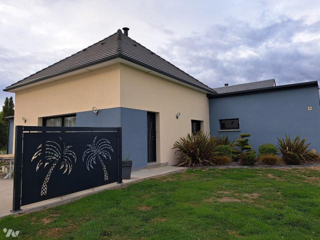 Maison en vente à Sarceaux, Normandie, 254000€