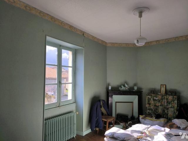Maison en vente à Sauzé Vaussais, Nouvelle Aquitaine, 69550€