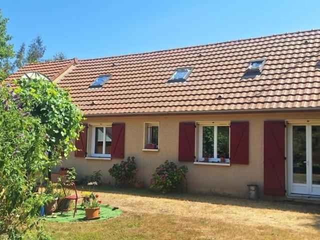 Maison en vente à Savigné l'Évêque, Pays de la Loire, 282150€