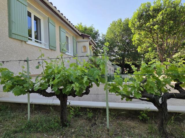 Maison en vente à Suze la Rousse, Auvergne Rhône Alpes, 325000€