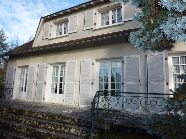 Maison en vente avec 3 chambres à Montmorillon 90m² Montmorillon