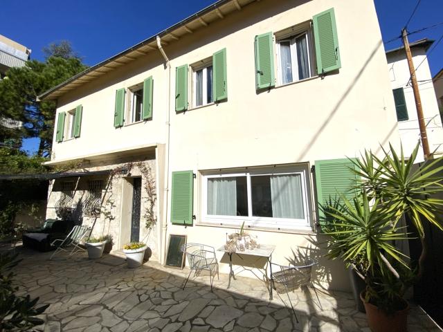 Maison 6 pièces en VIAGER OCCUPE SANS RENTE à NICE
