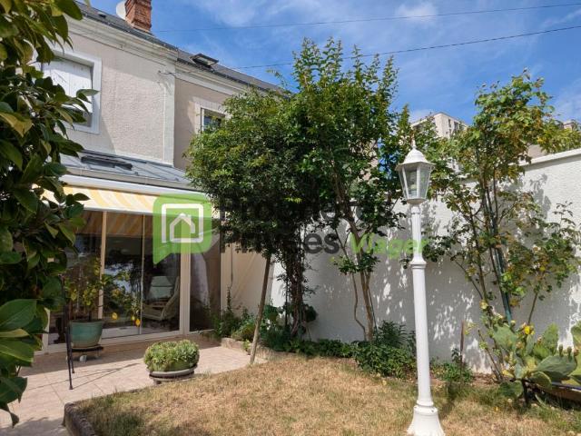 Maison en Viager occupé Tours. Couple de 80 et 74 ans