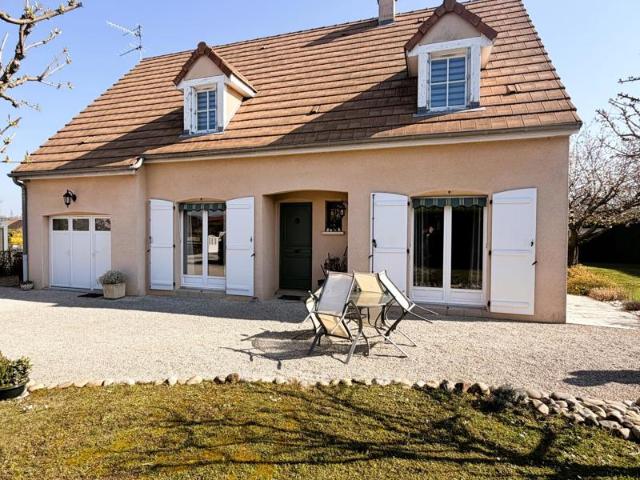 Maison ensoleillée traversante