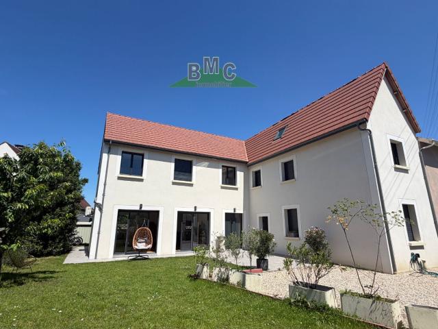 Maison Eaubonne 9 pièces 237 m2