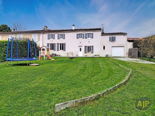 Maison Echebrune 5 pièce s 116 m2