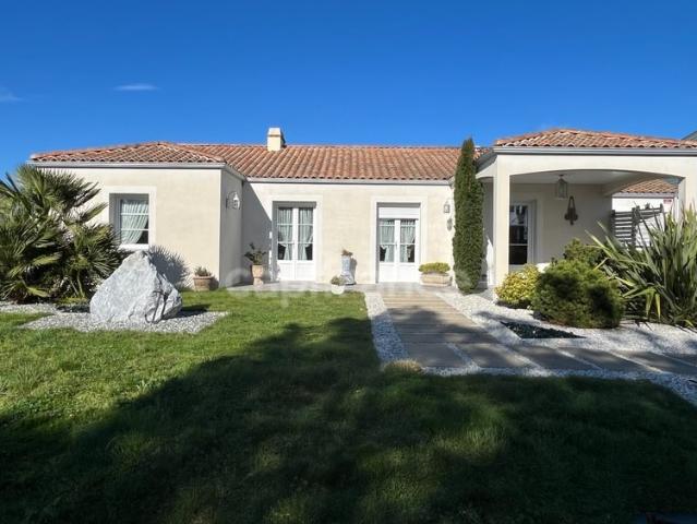 Maison élégante et fonctionnelle 5 pièces proche centre. 130m² Bretignolles sur Mer