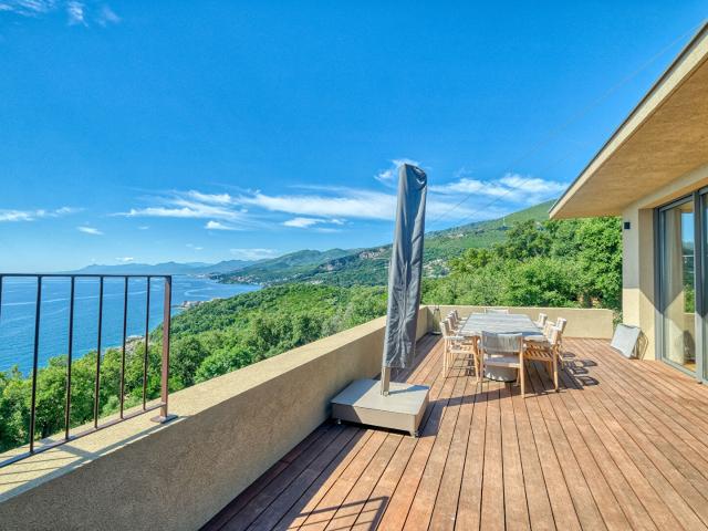 Maison Erbalunga Brando 6 pièces 267 m2 terrain 1208 m2 vue mer piscine