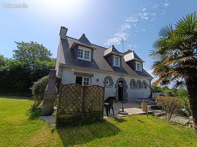 Maison Ergué Gabéric, commerces, écoles, transports à quelques pas