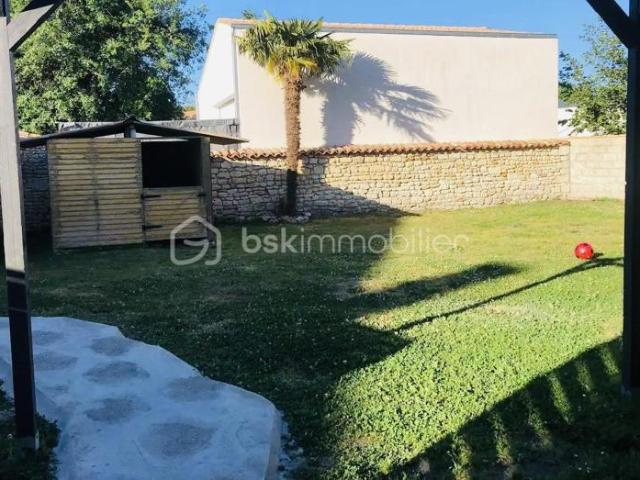 MAISON ET APPARTEMENT 254 M2 10 PIECES DONT 7 CHAMBRES, GARAGE ET TERRAIN