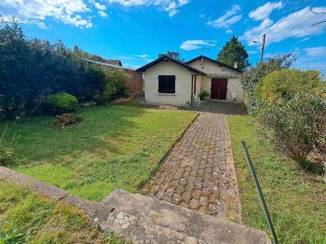 maison et grange À Vendre