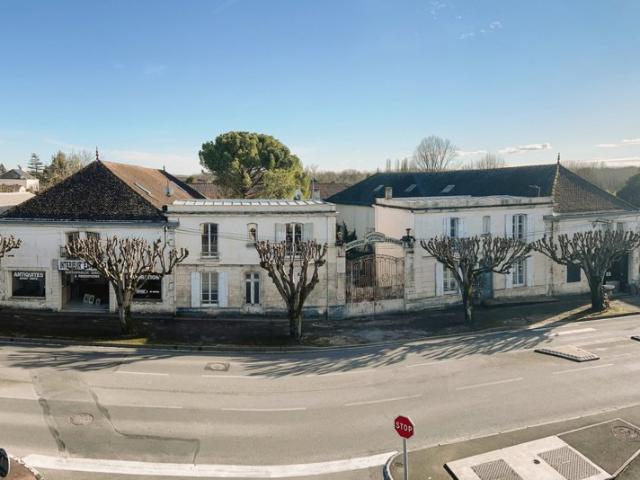 Maison et dépendances