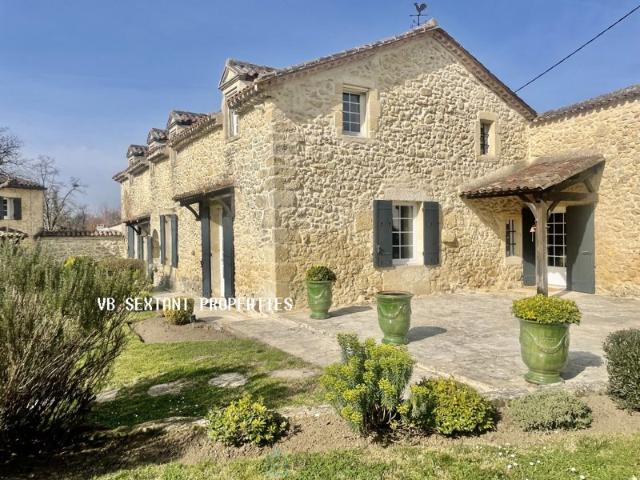 Maison et dépendances