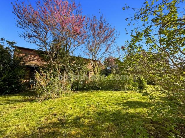MAISON ET DEPENDANCES TERRAIN 440 m2 285 000 EUROS
