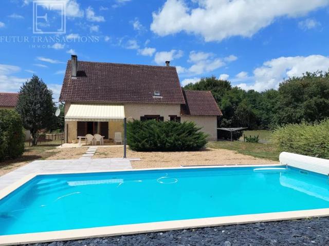 Maison et piscine sur 3490 m² clos avec dépendance