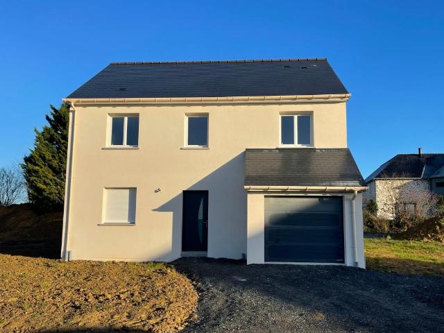 Maison étage de 124 m² sur la commune de Corné