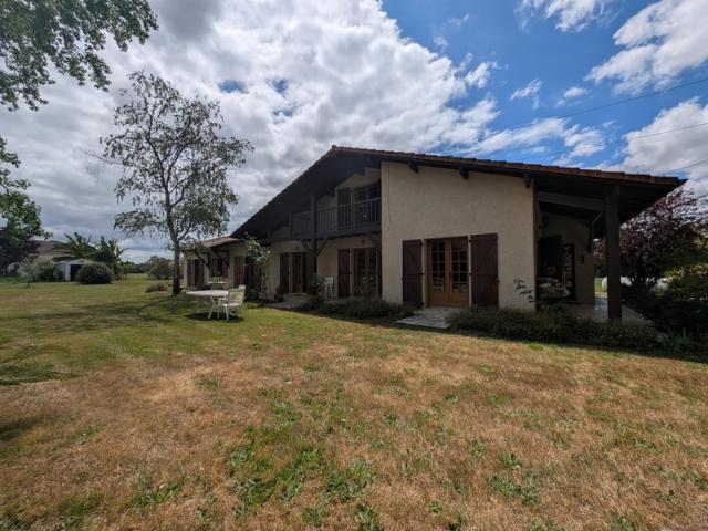 MAISON MODULABLE 5 CHAMBRES À SAINT SEVER – POTENTIEL 2 LOGEMENTS