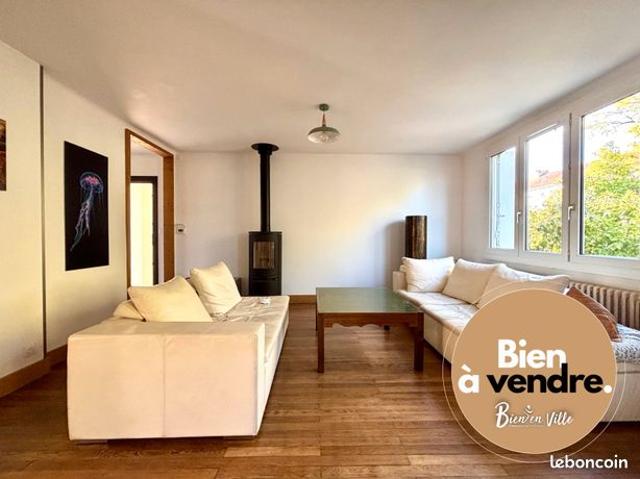 Maison évolutive de plain pied avec jolie jardin et garage
