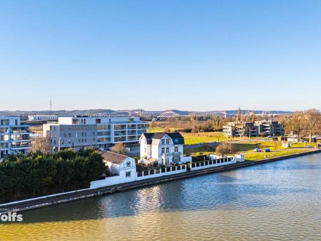 Maison exceptionnelle à vendre pour 675000 euro avec 7 chambres à coucher