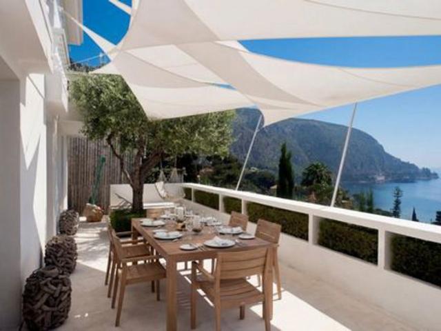 Maison EZE