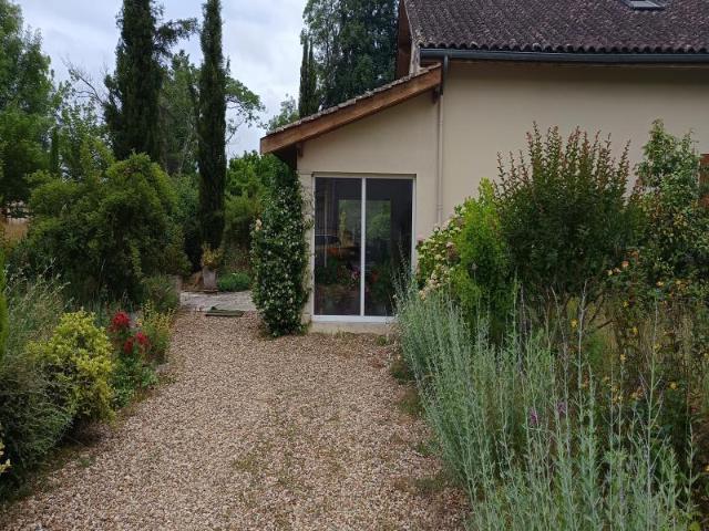 Maison F10