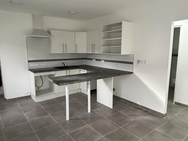 MAISON + F3 AVENUE DE TOULOUSE