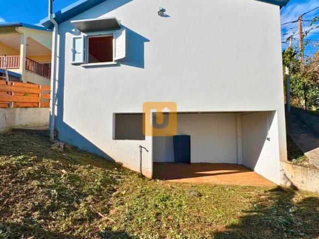 MAISON F3 MEUBLEE AU TEVELAVE