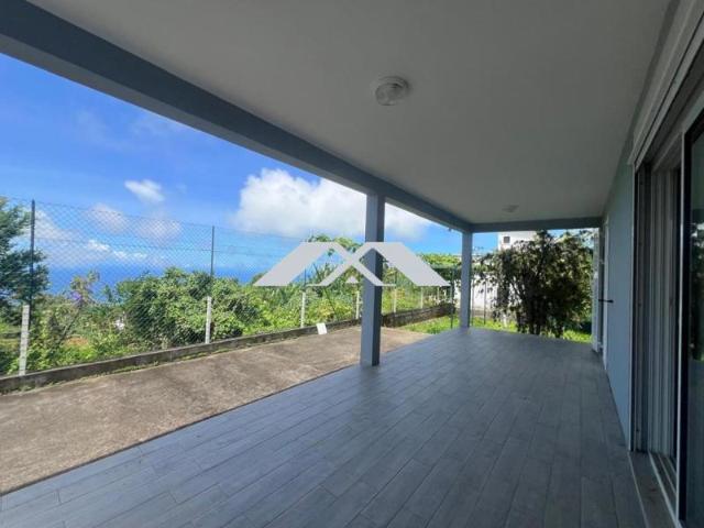 Maison F4 avec vue mer Quartier calme dans les hauts de Sain
