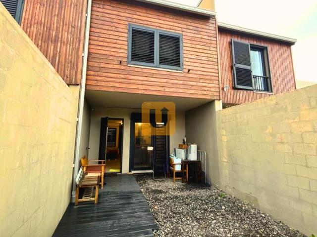 MAISON F4 IDEALEMENT SITUEE AU PORT